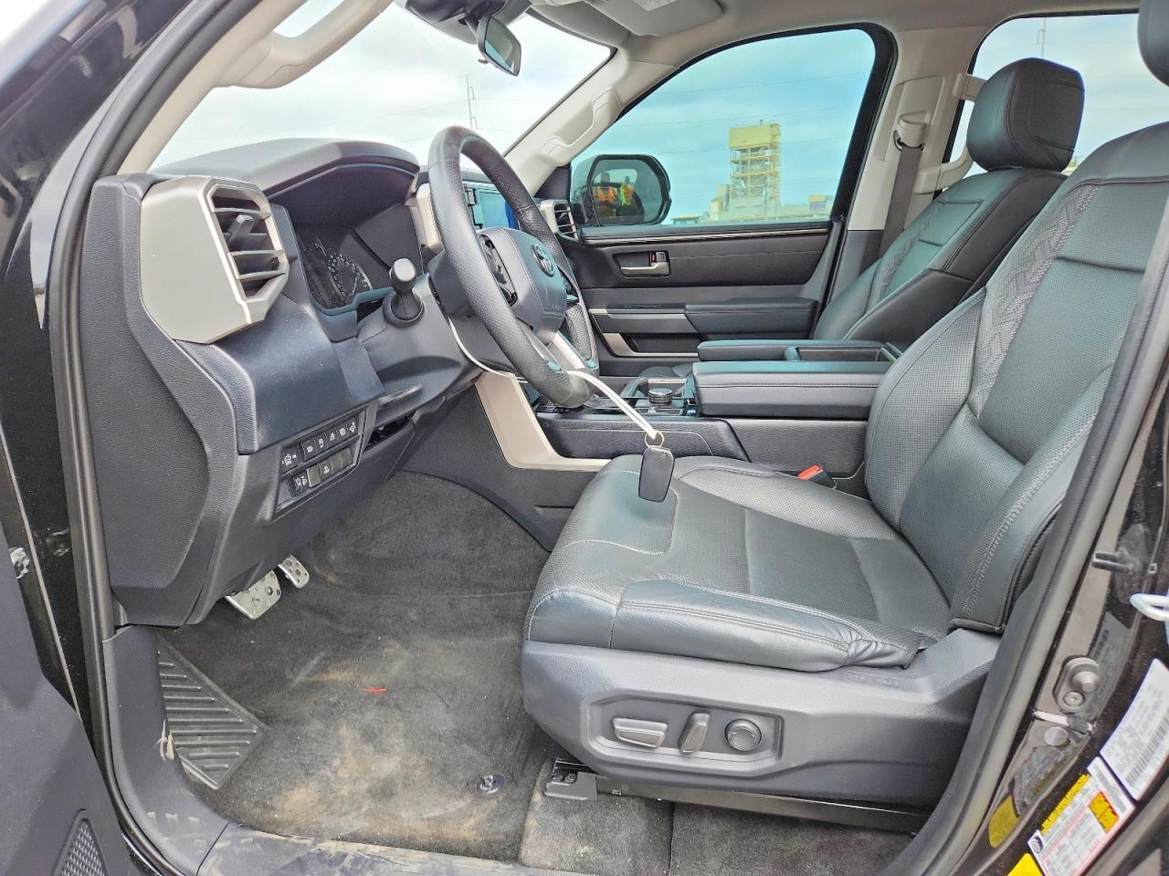 2022 Toyota Tundra Sr5 - Image 7