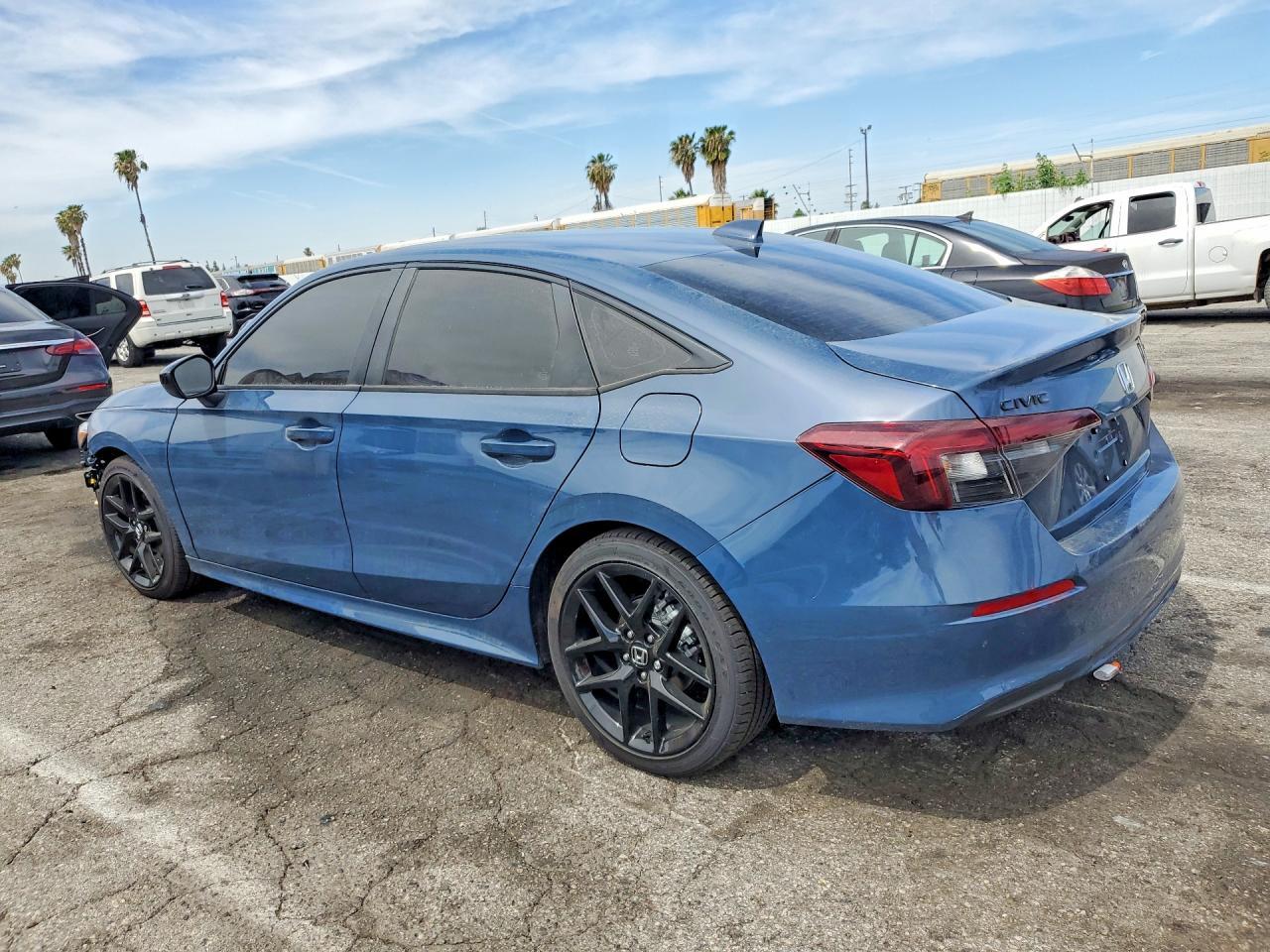 2026 Honda Civic Sport - Фото 2