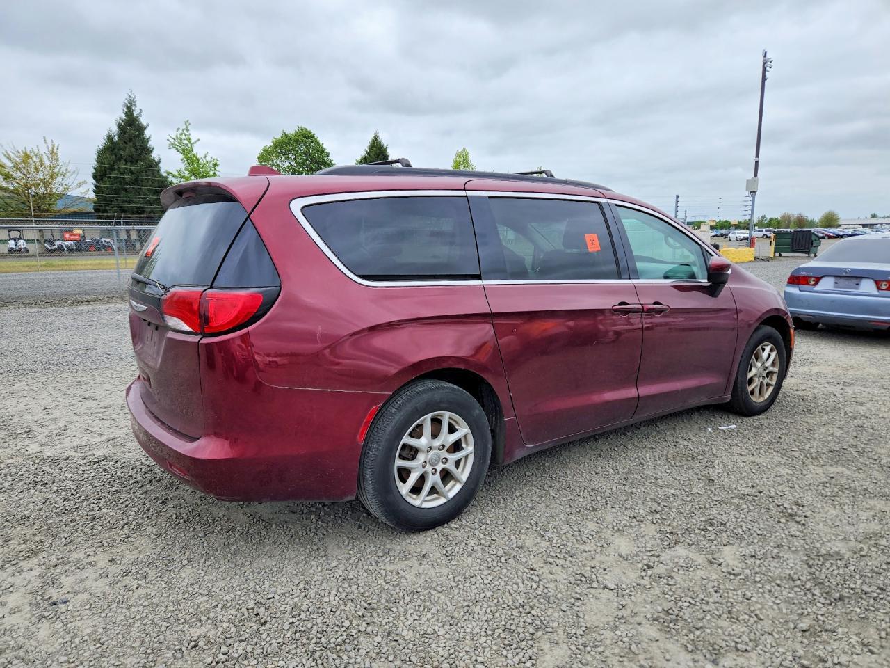 2020 Chrysler Voyager Lxi - Фото 3