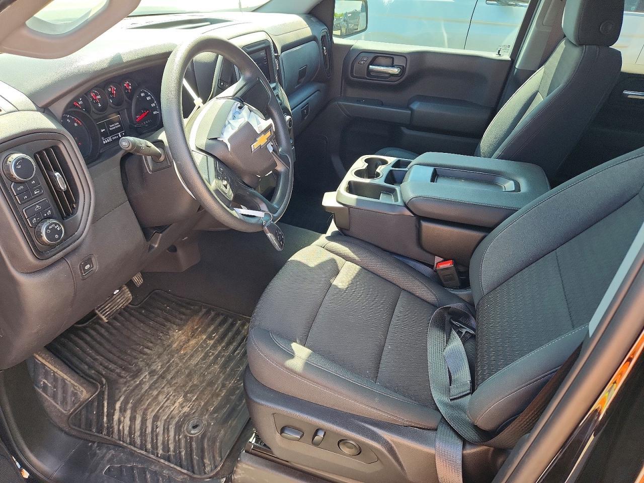 2025 Chevrolet Silverado K1500 Custom - Image 7