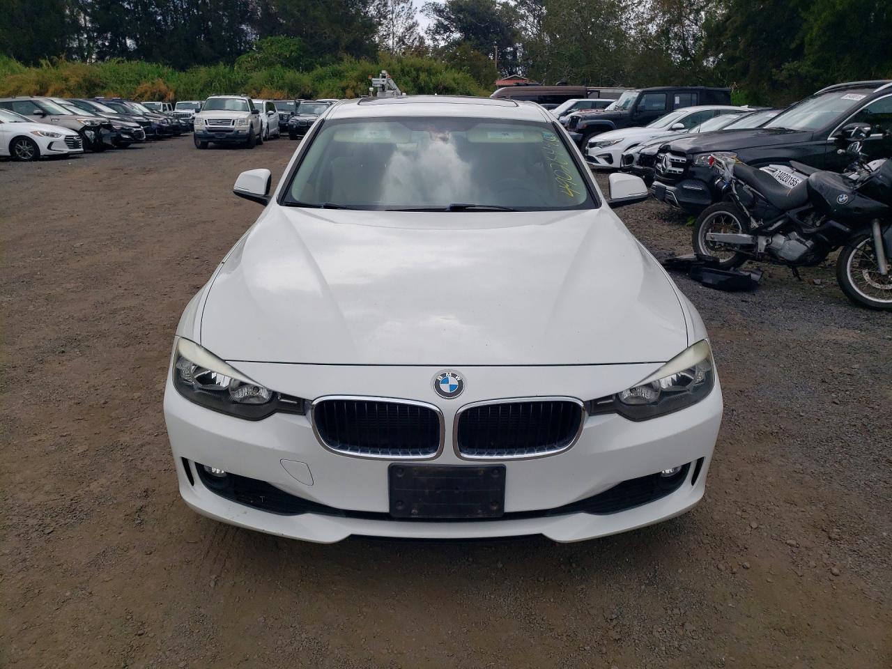 2015 BMW 320 I - Image 5
