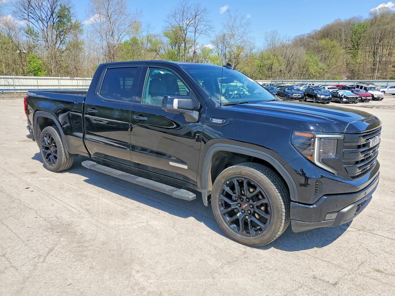 2025 GMC Sierra K1500 Elevation - Image 4
