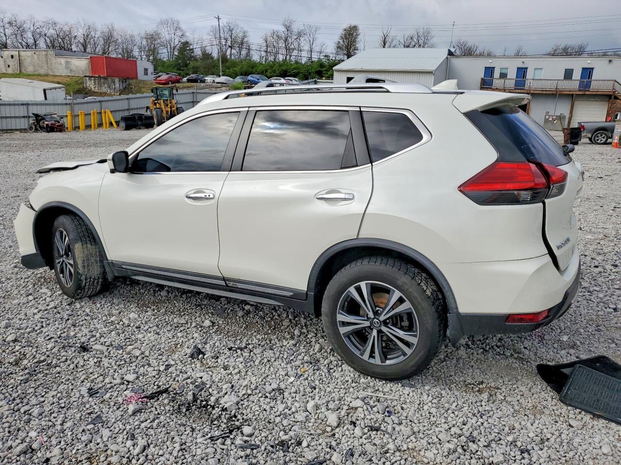 2017 Nissan Rogue S - Фото 2