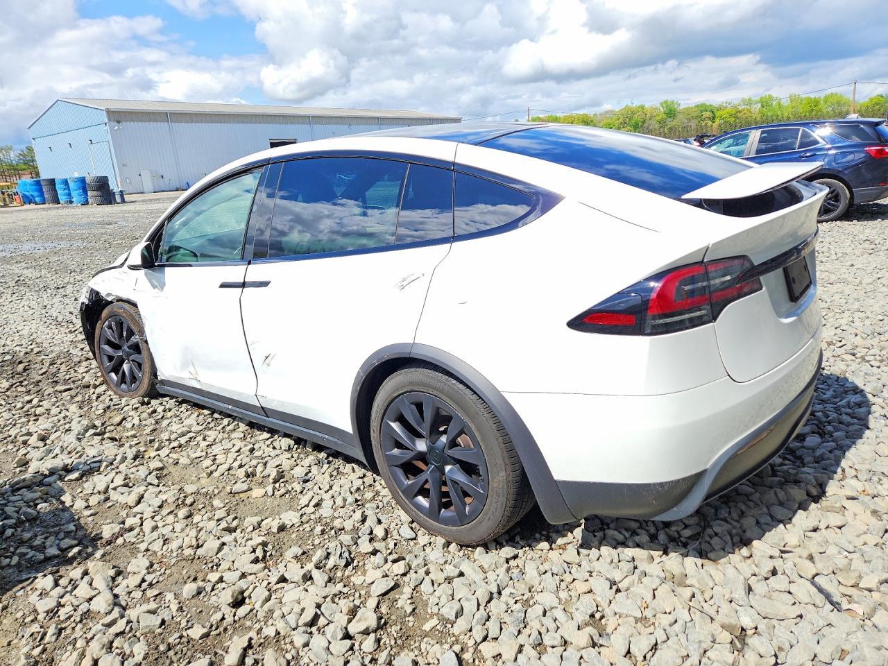 2023 Tesla Model X - Фото 2