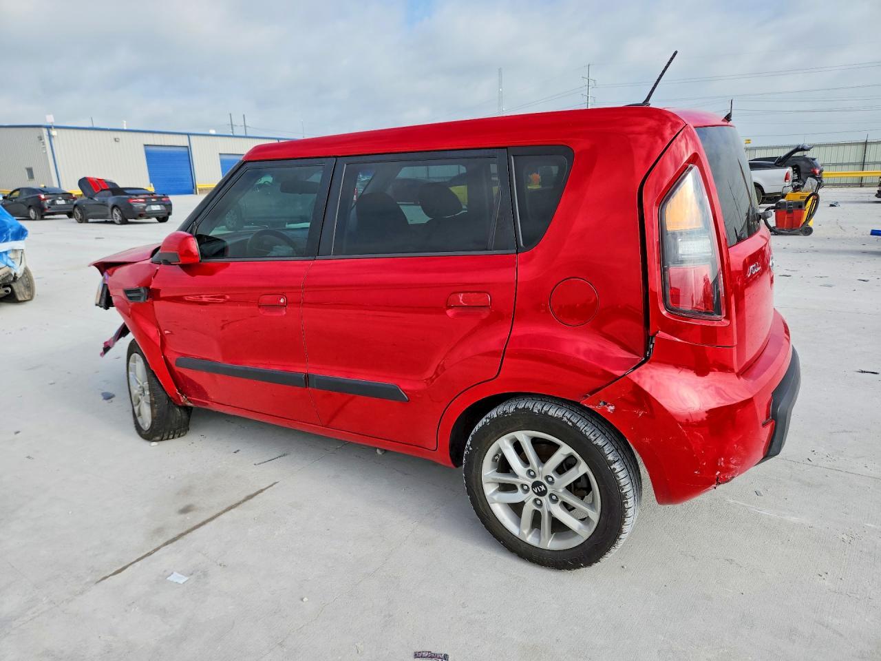 2010 Kia Soul + - Фото 2