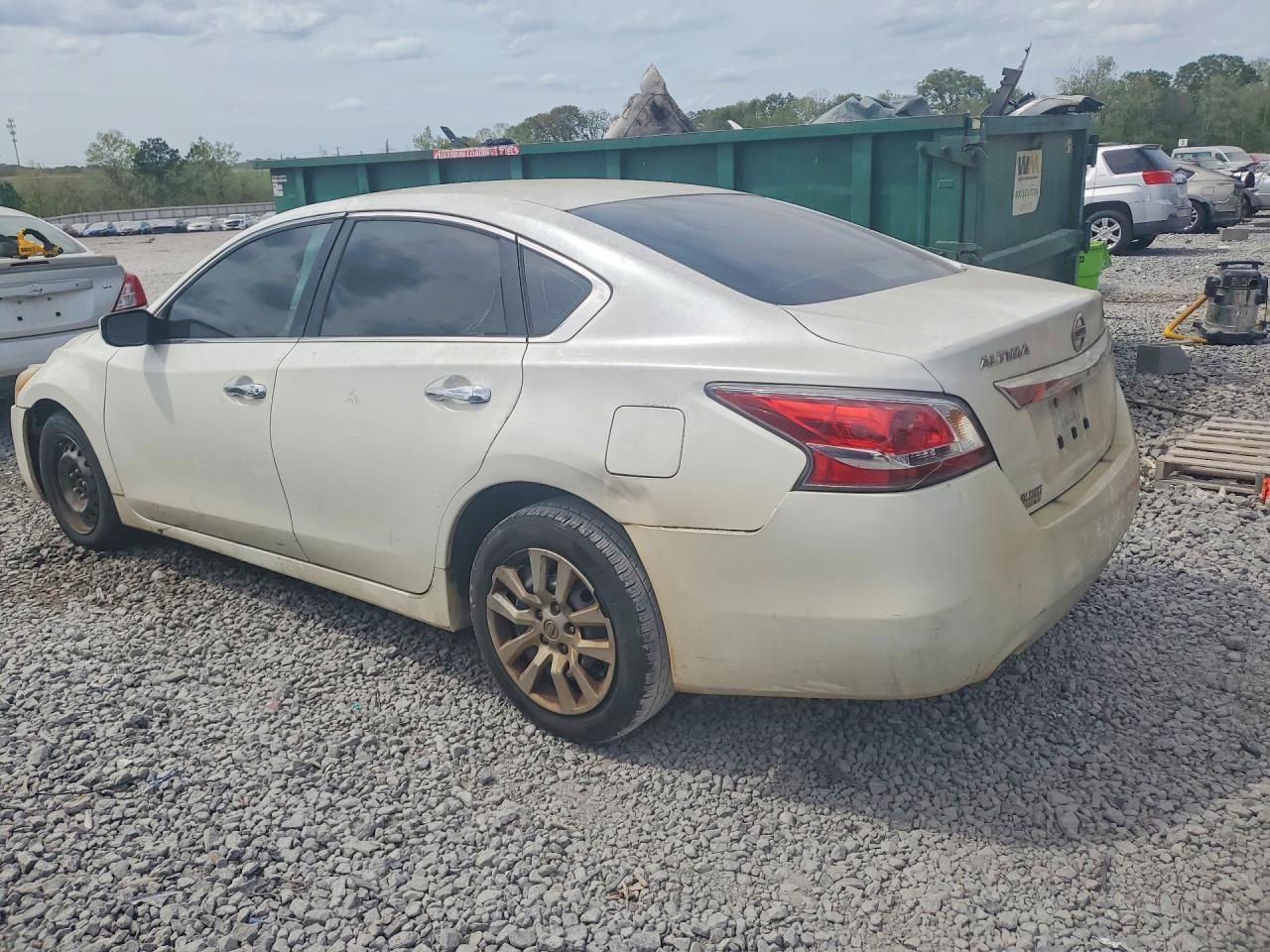 2015 Nissan Altima 2.5 S - Image 2