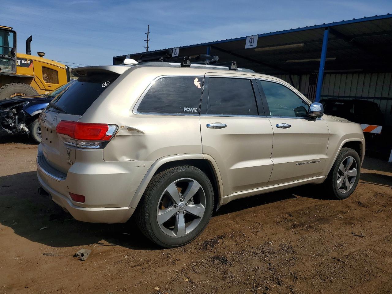 2014 Jeep Grand Cherokee Overland - Image 3