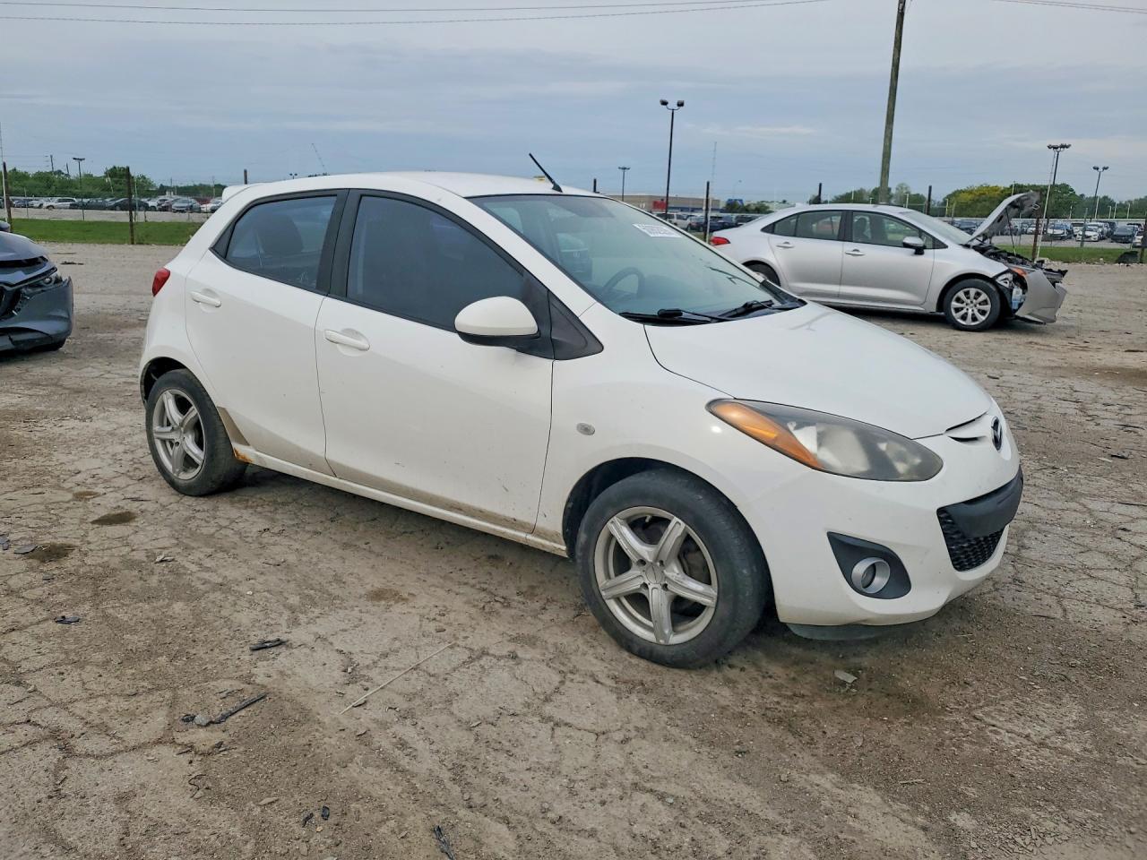 2011 Mazda Mazda 2 - Фото 4