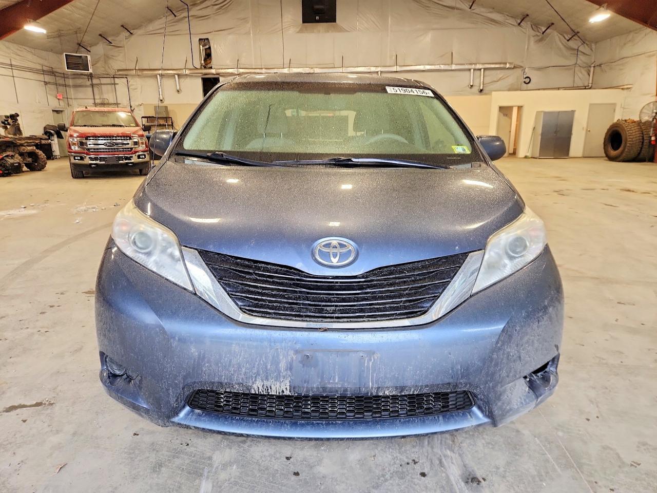 2014 Toyota Sienna Le - Фото 5