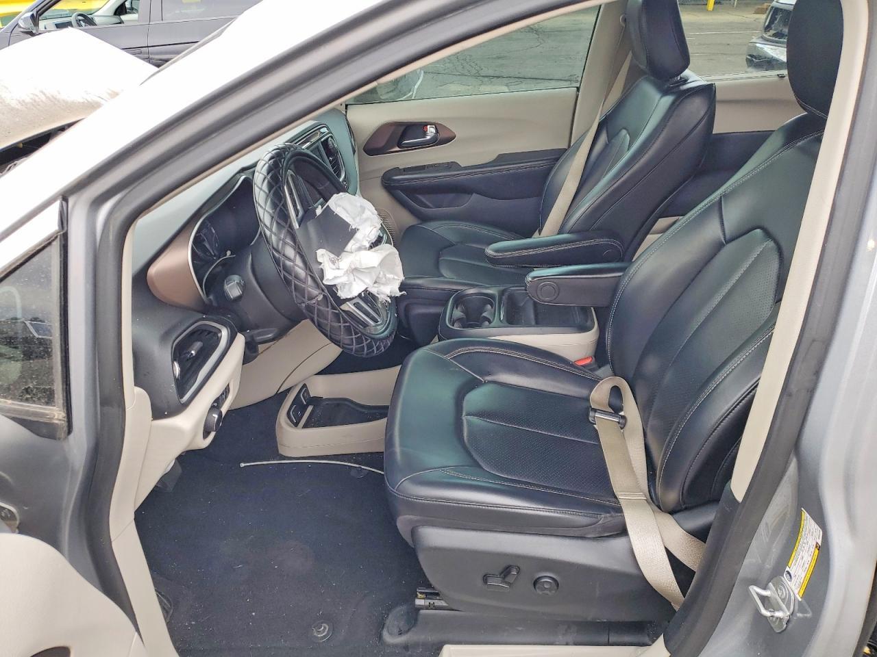 2021 Chrysler Voyager Lxi - Фото 7