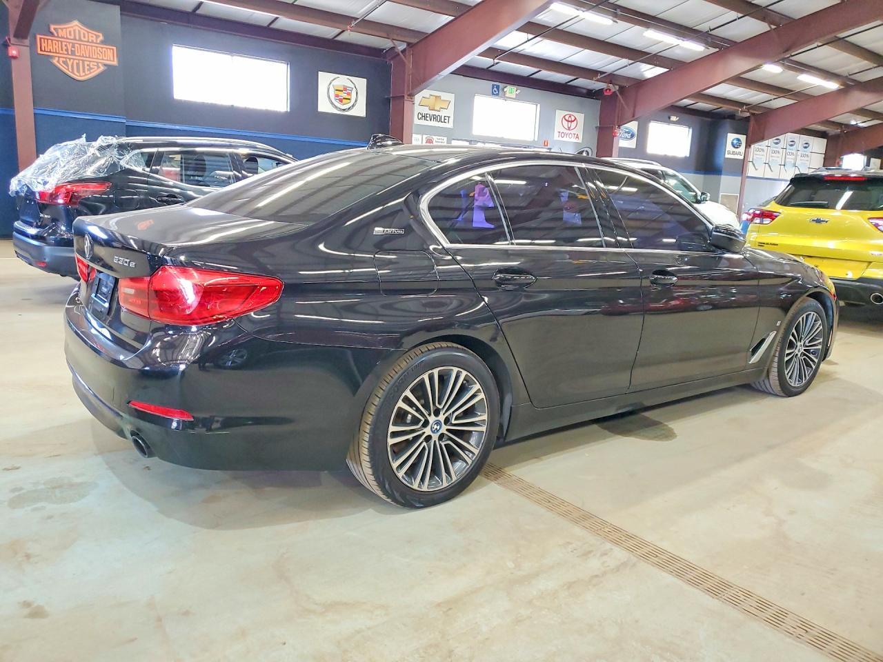 2019 BMW Motorrad 530E - Image 3