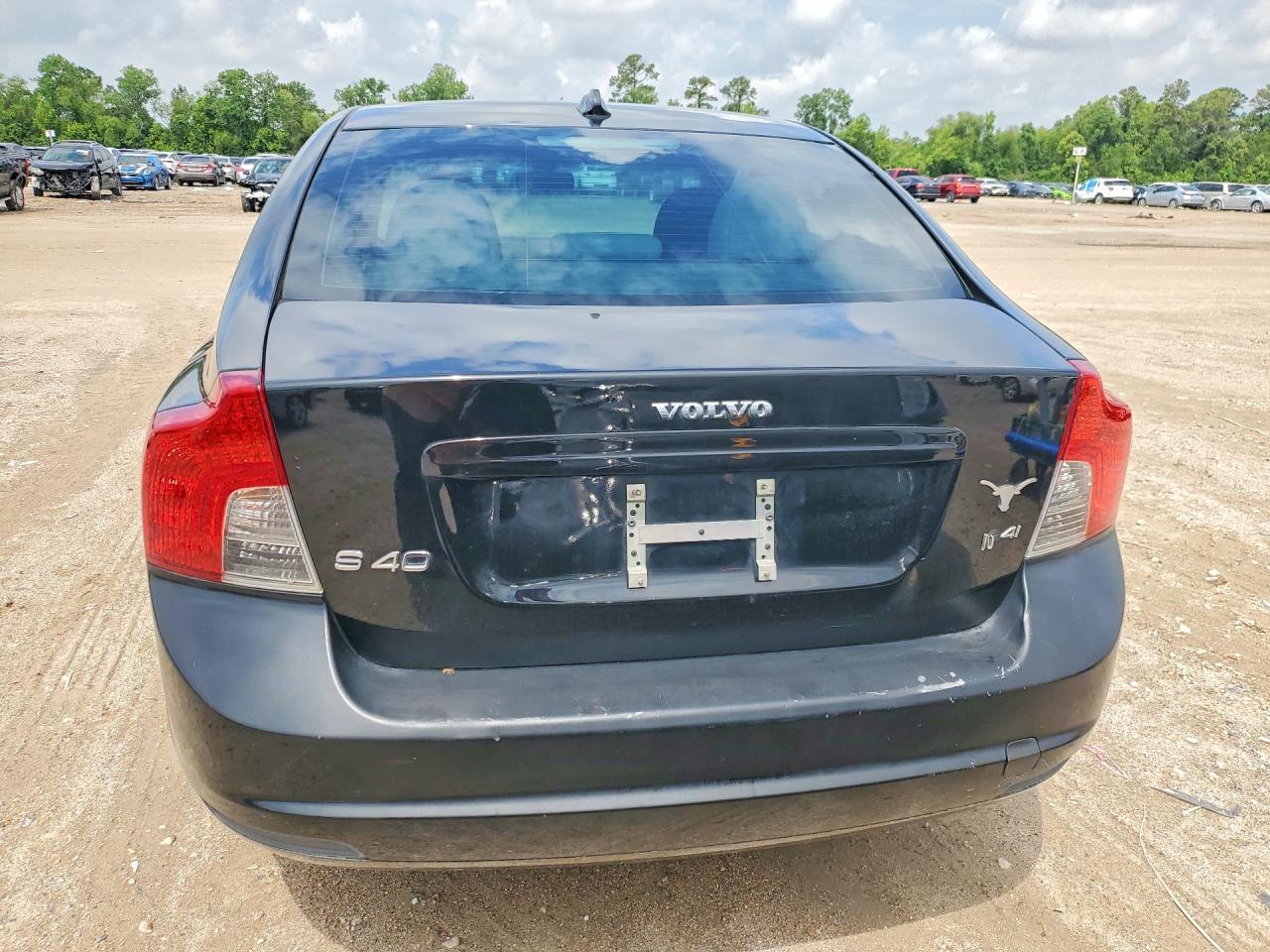 2008 Volvo S40 2.4I - Image 6