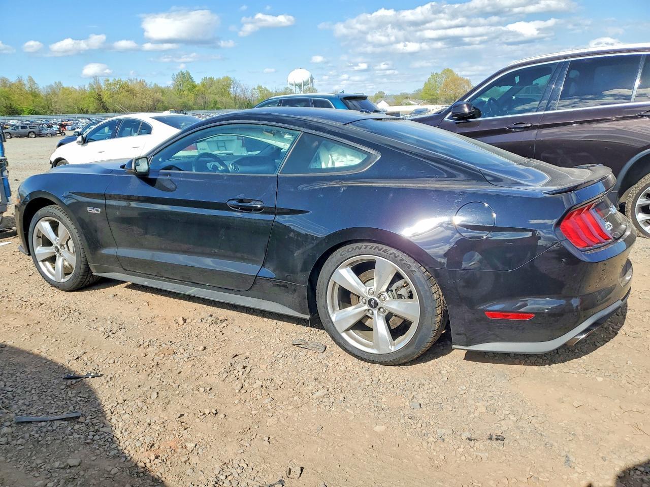 2019 Ford Mustang Gt - Фото 2