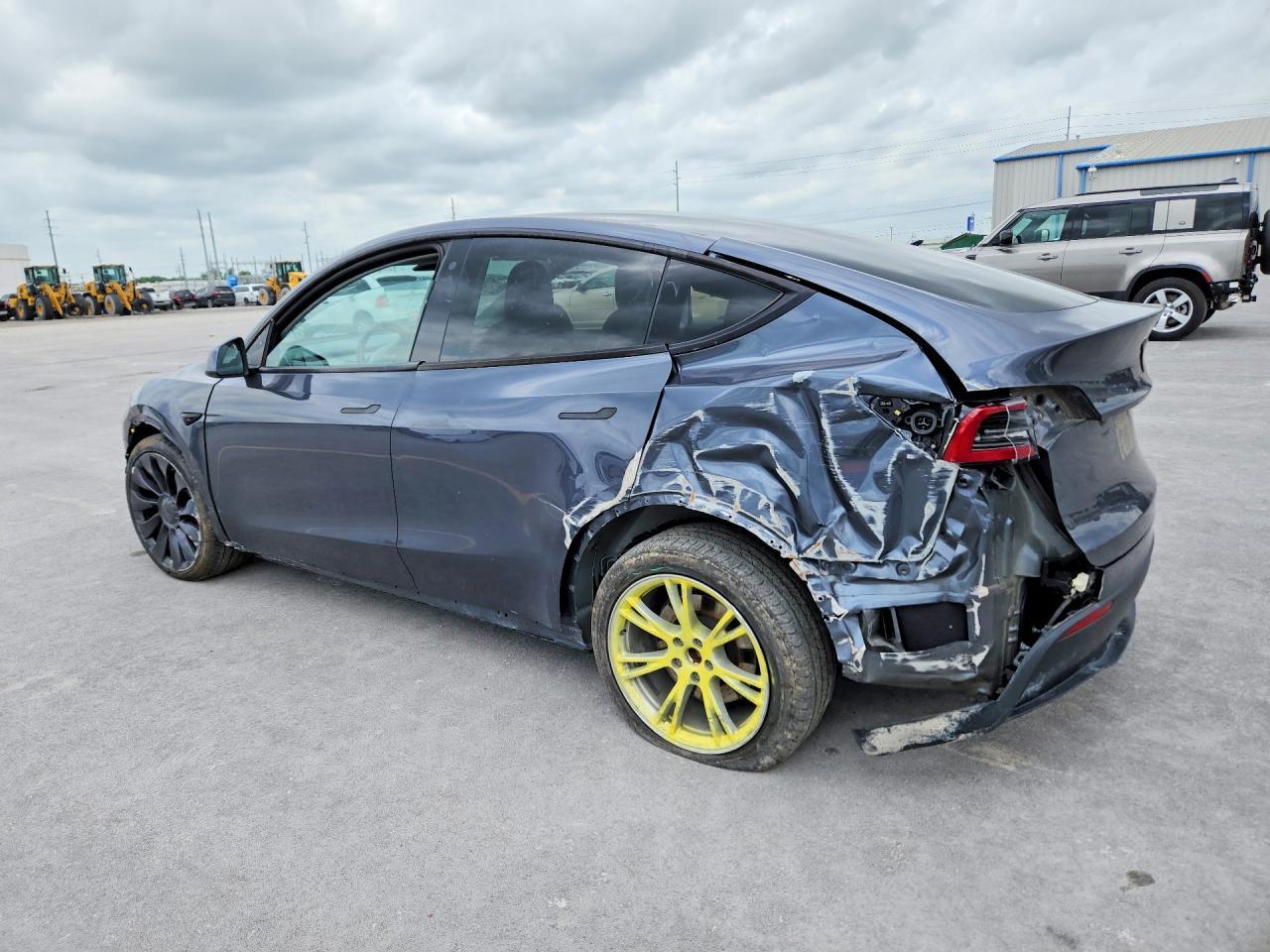 2020 Tesla Model Y - Фото 2