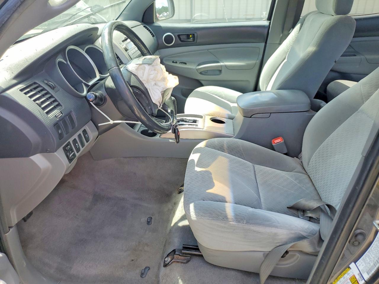 2010 Toyota Tacoma Double Cab Prerunner Long Bed - Image 7