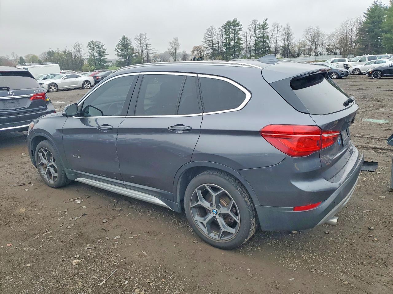 2017 BMW X1 xDrive28I - Фото 2