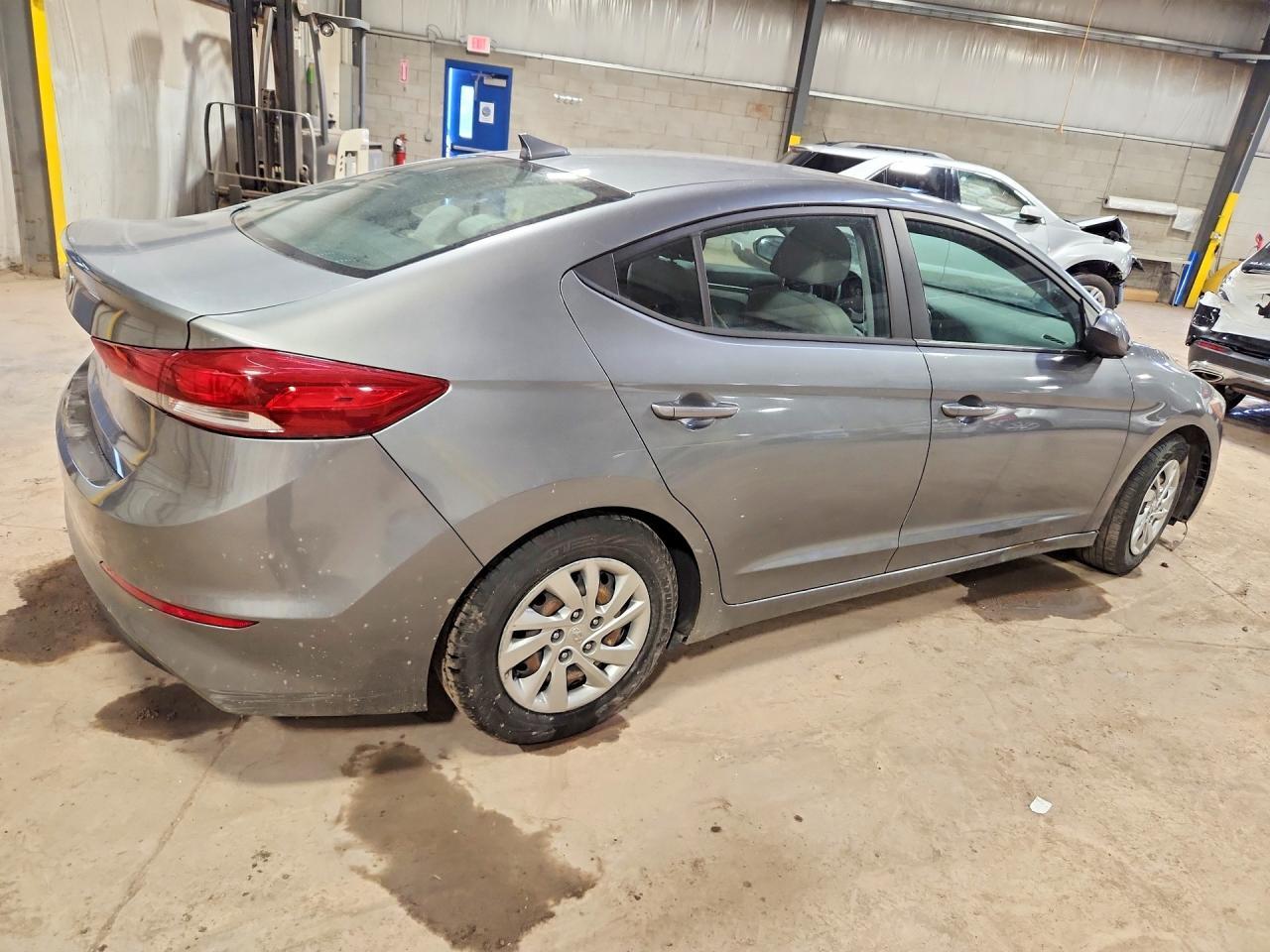 2017 Hyundai Elantra Se - Фото 3
