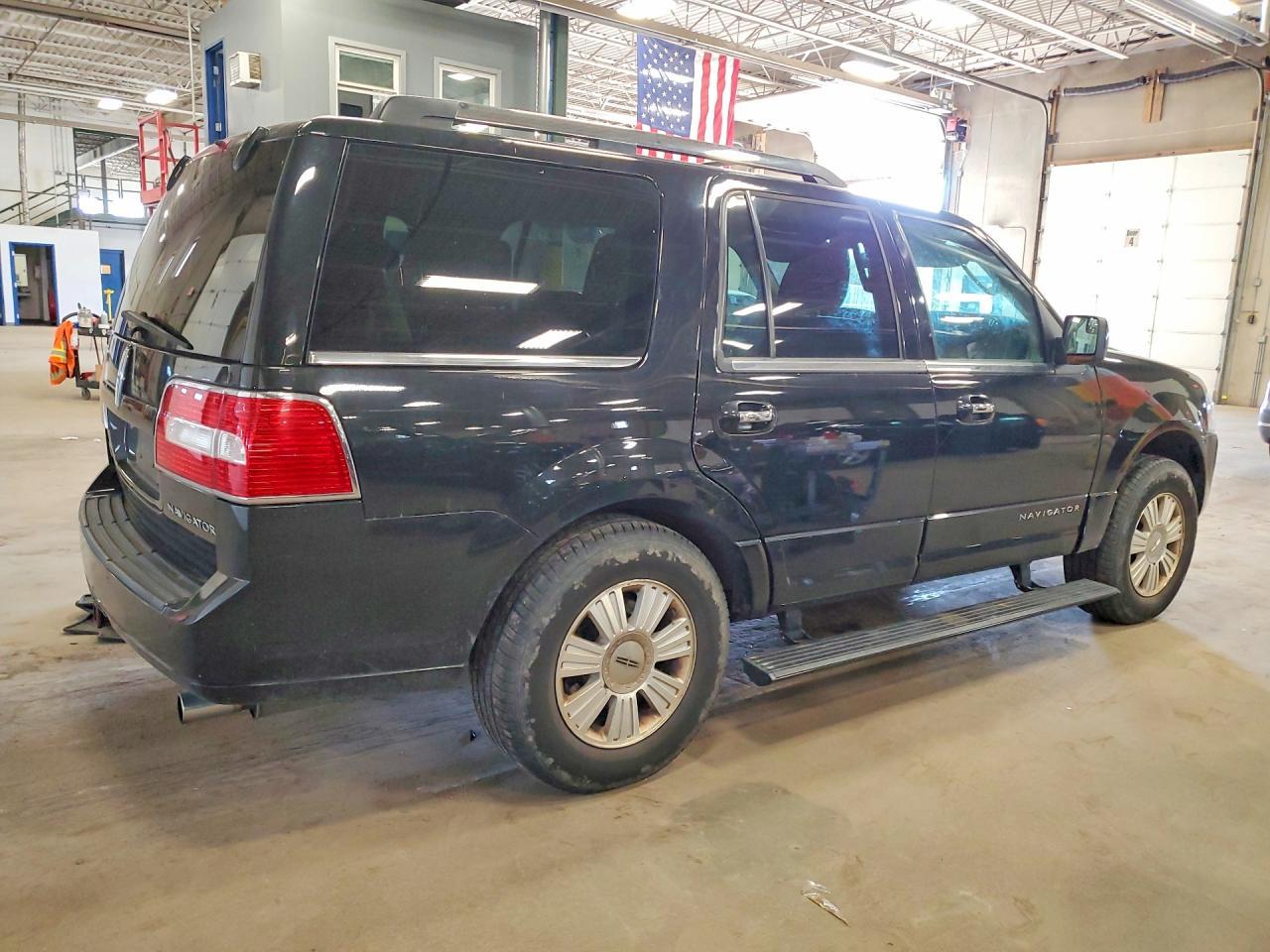2014 Lincoln Navigator - Фото 3