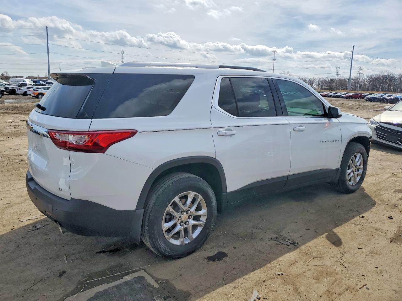 2018 Chevrolet Traverse Lt - Фото 3