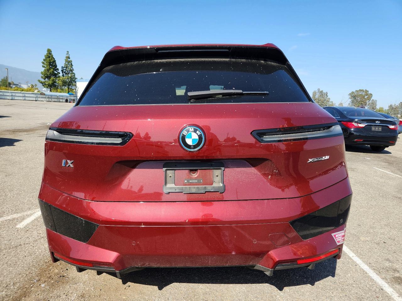 2025 BMW Ix xDrive50 - Image 6