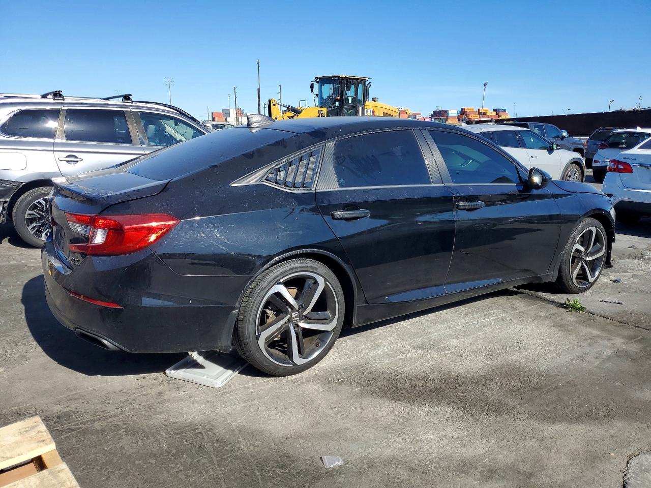 2020 Honda Accord Sport - Фото 3