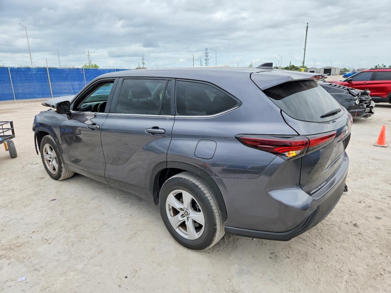 2024 Toyota Highlander Le - Фото 2