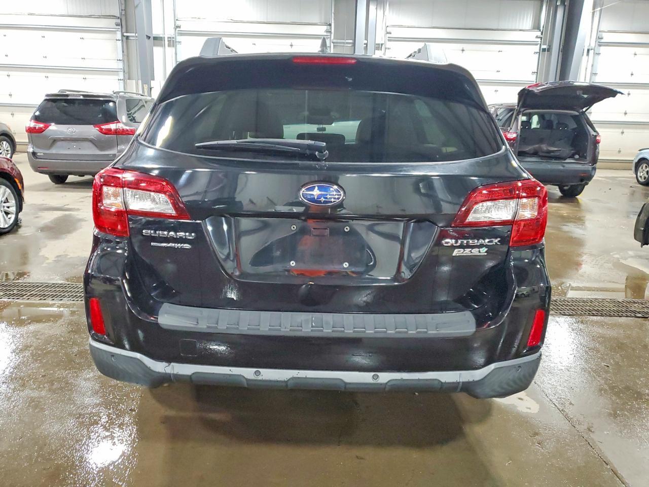 2017 Subaru Outback 2.5I Limited - Image 6