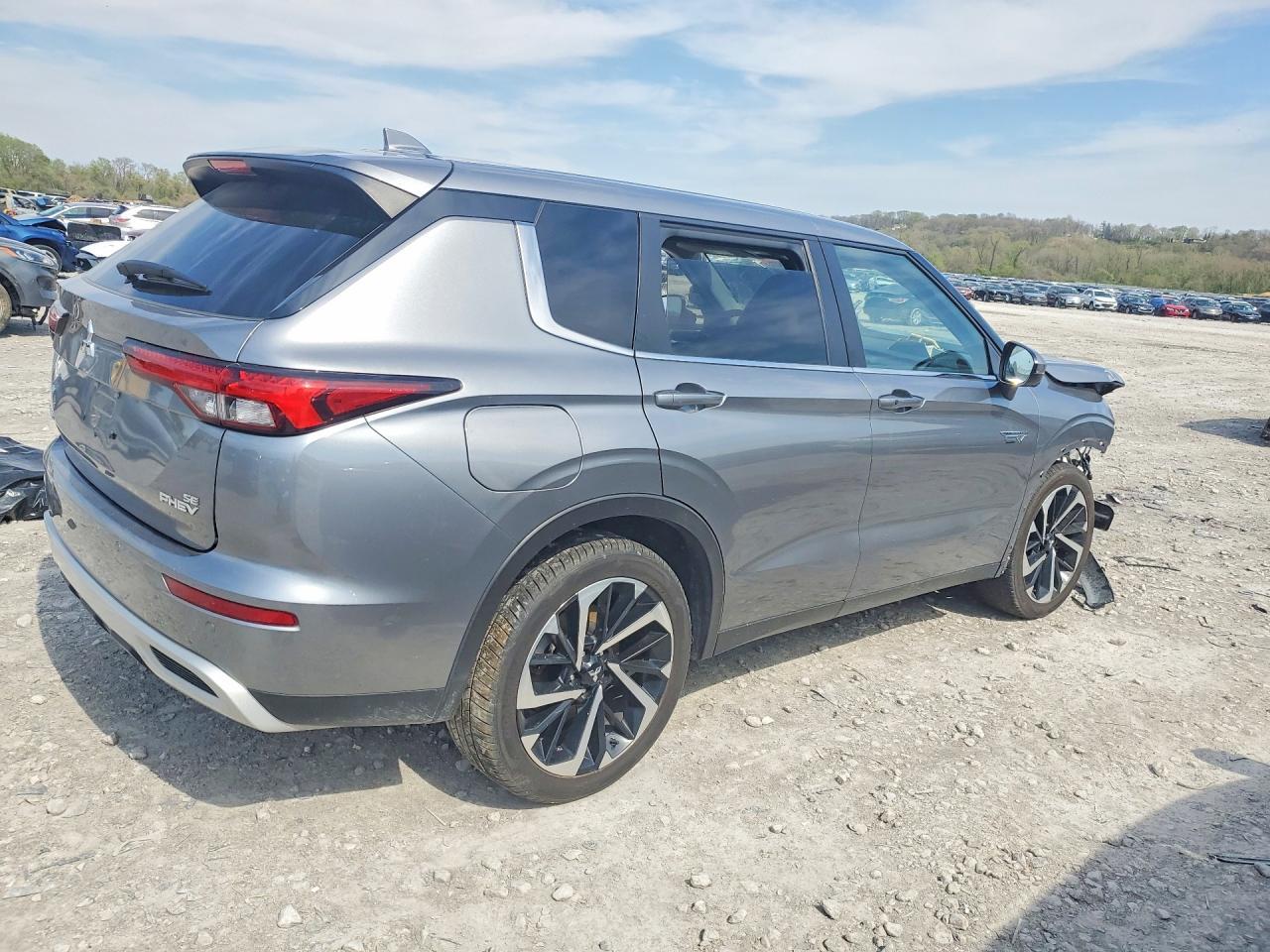 2023 Mitsubishi Outlander Se - Фото 3