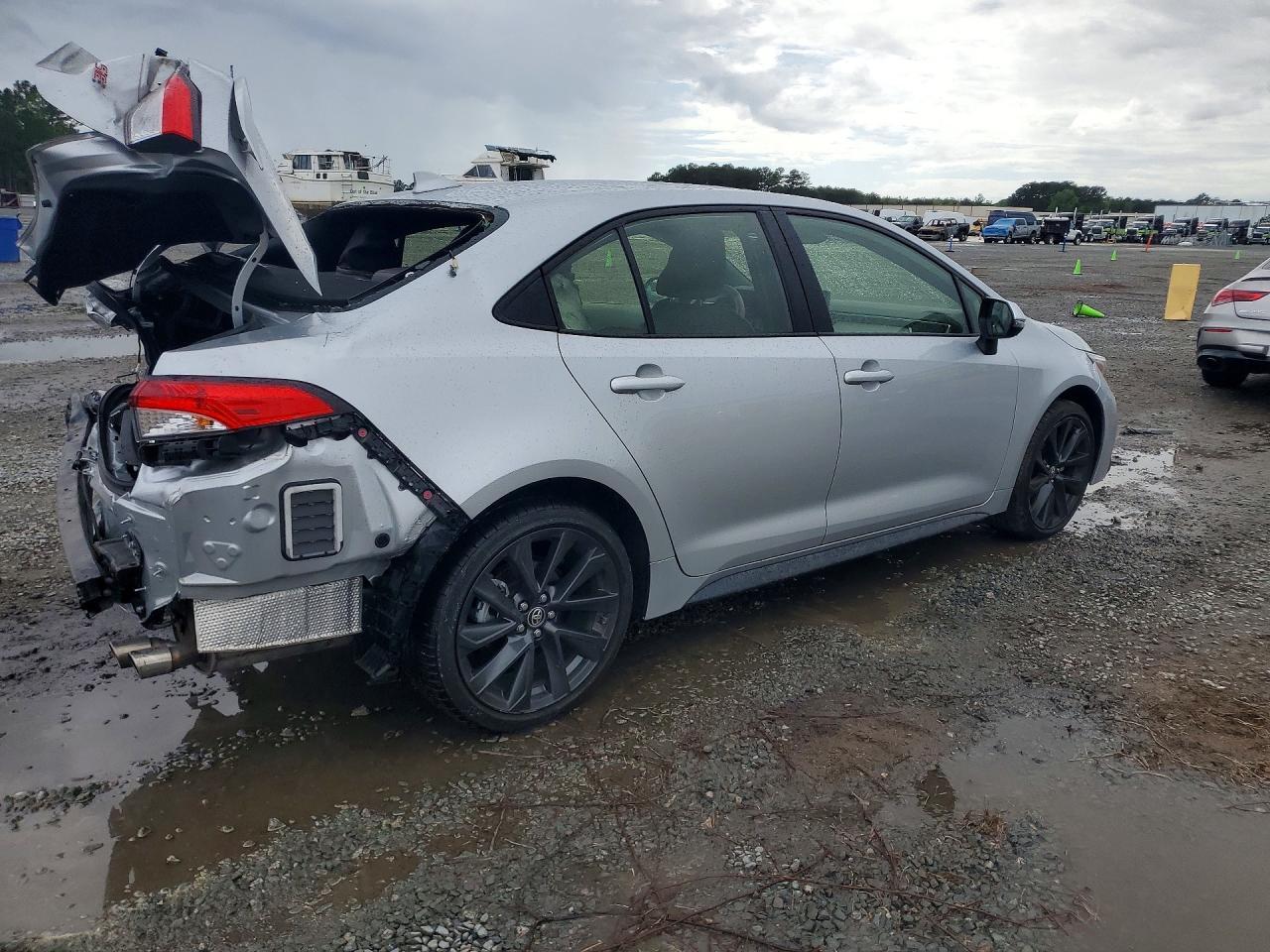 2024 Toyota Corolla Se - Image 3
