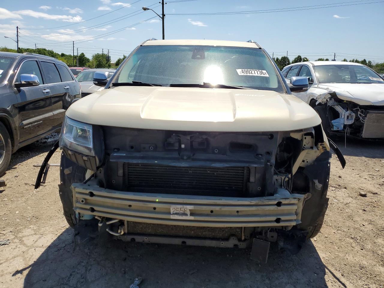 2018 Ford Explorer Platinum - Image 5