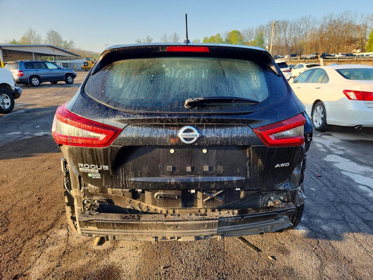 2021 Nissan Rogue Sport S - Фото 6