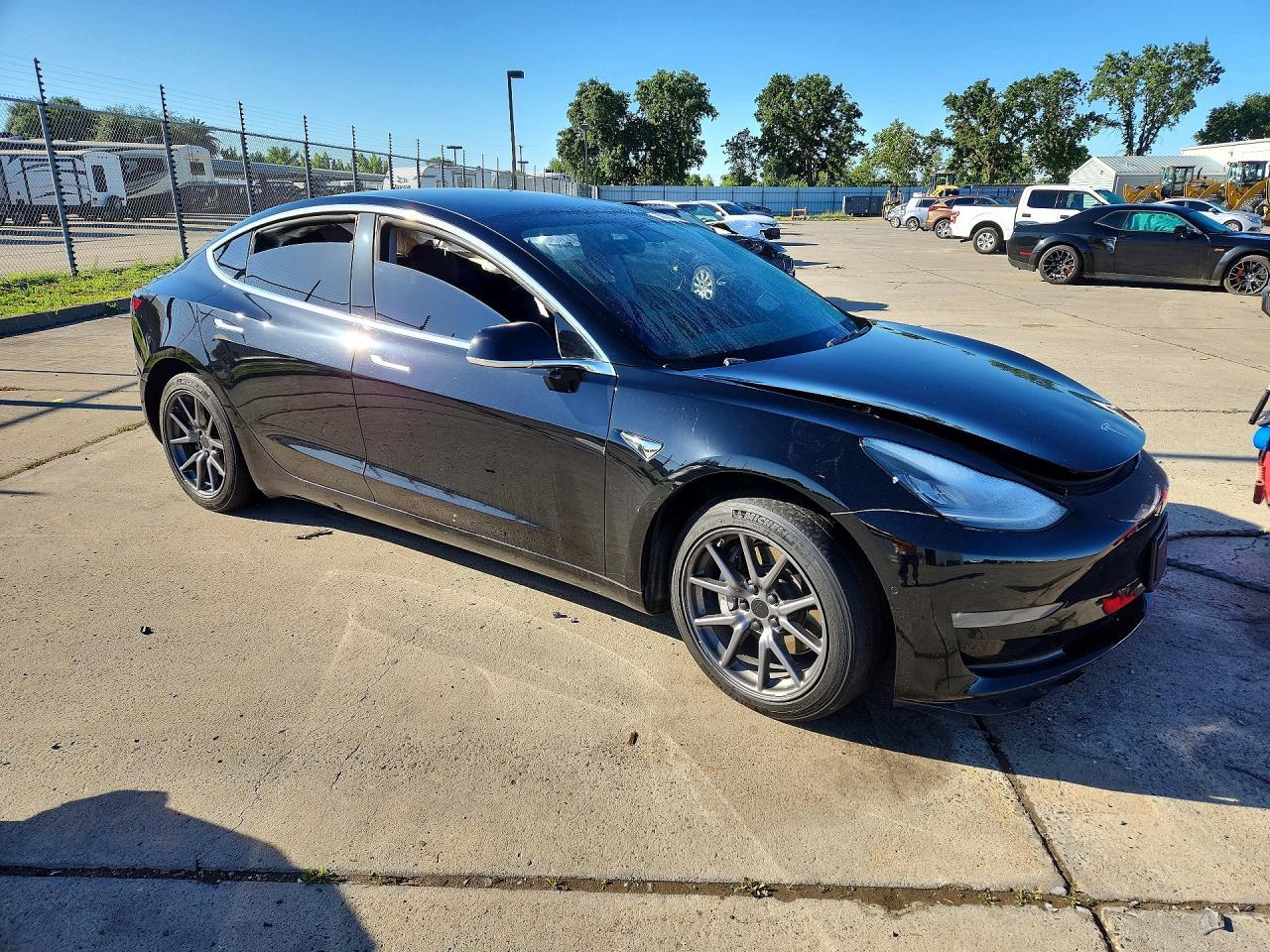 2019 Tesla Model 3 - Image 4