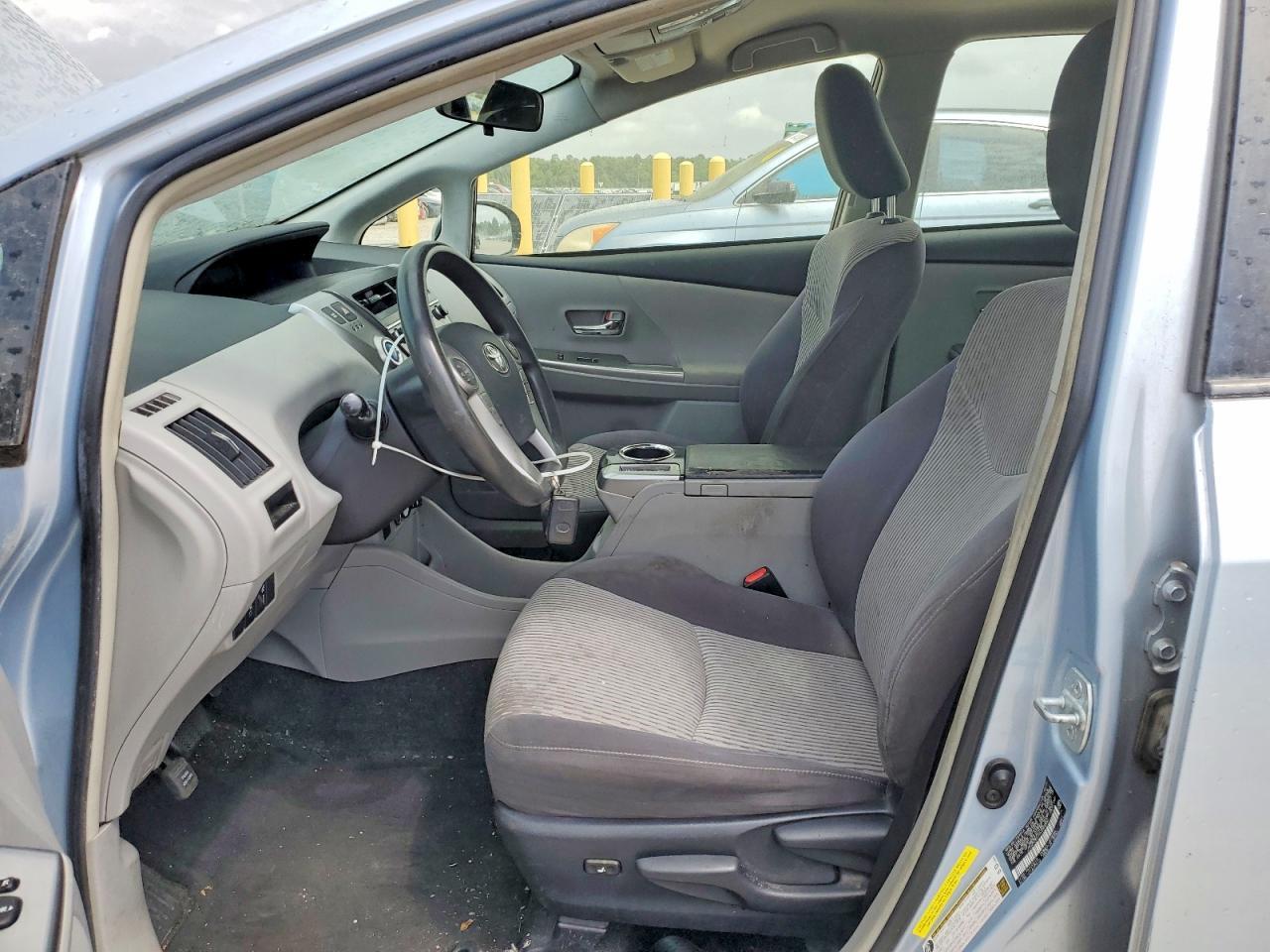 2016 Toyota Prius V Three - Фото 7