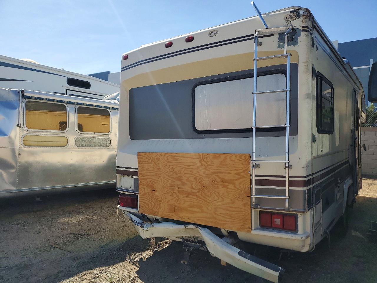 1989 Ford Econoline E350 Cutaway Van - Фото 4