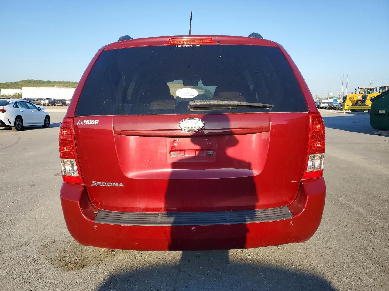 2012 Kia Sedona Lx - Фото 6