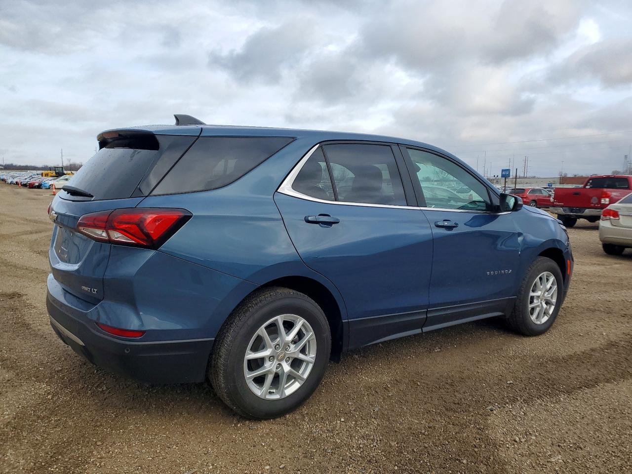 2024 Chevrolet Equinox Lt - Фото 3