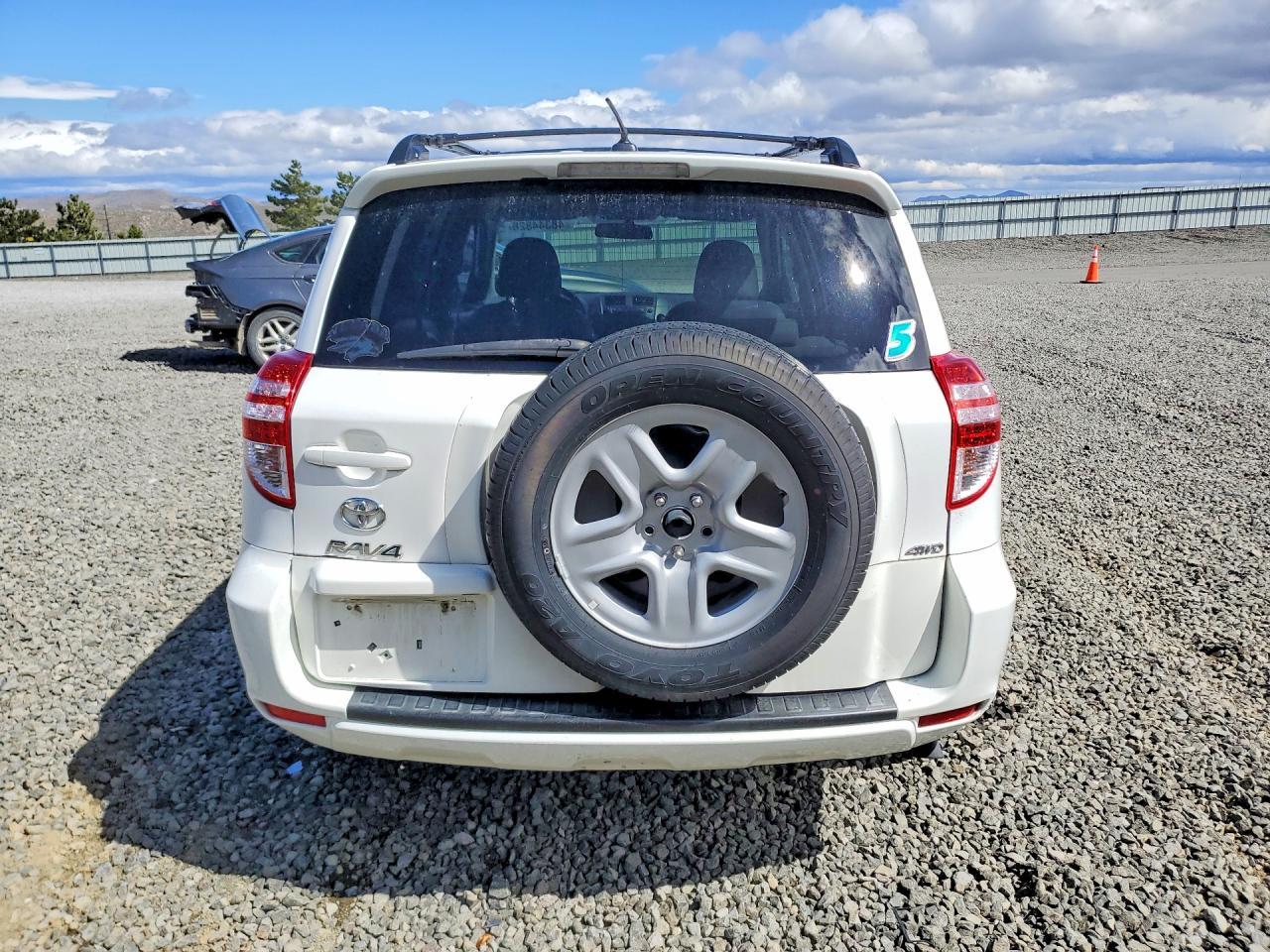 2011 Toyota Rav4 Base - Фото 6