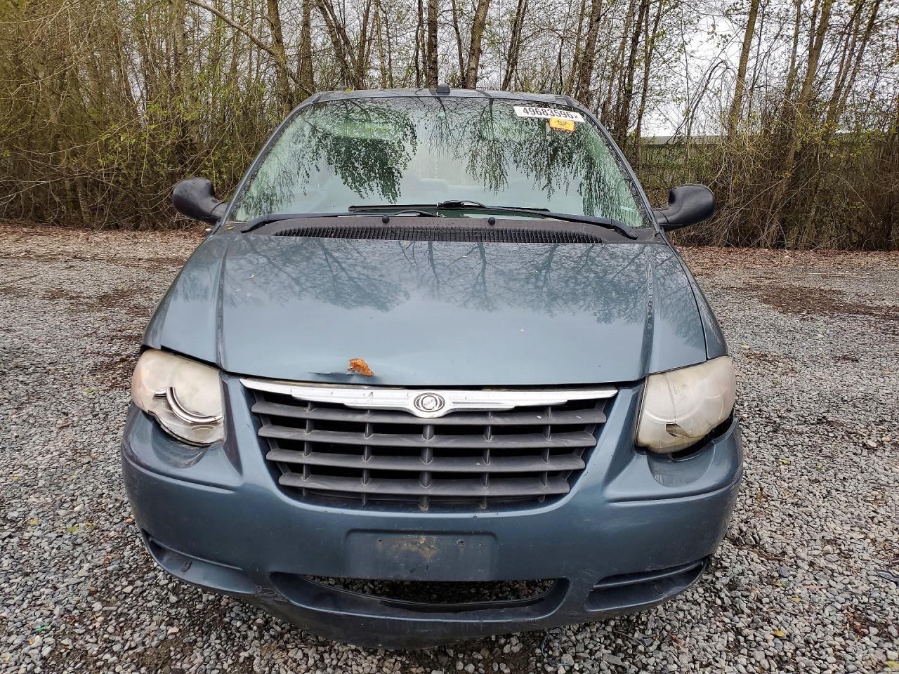 2005 Chrysler Town & Country Touring - Фото 5