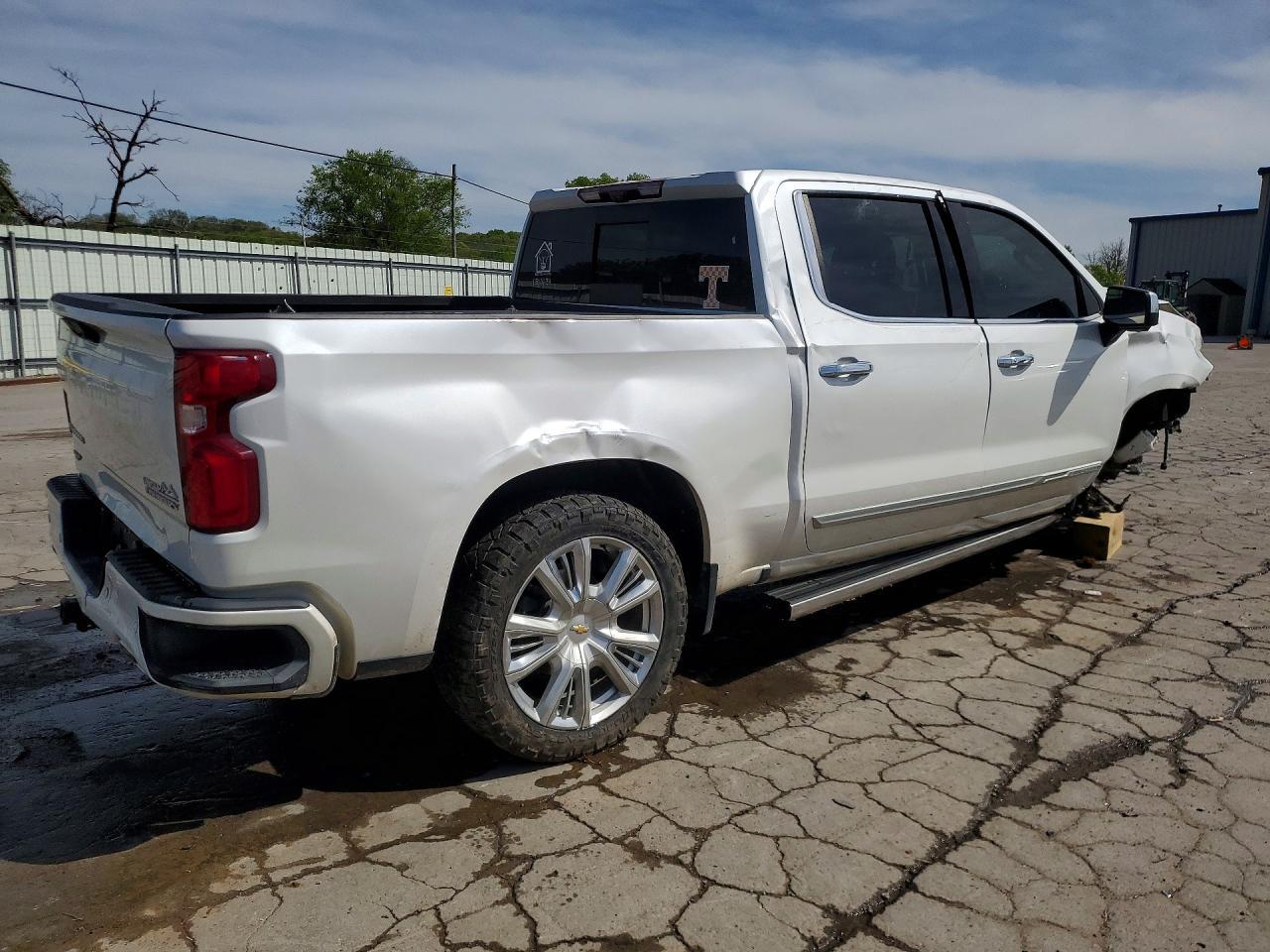 2023 Chevrolet Silverado K1500 High Country - Image 3