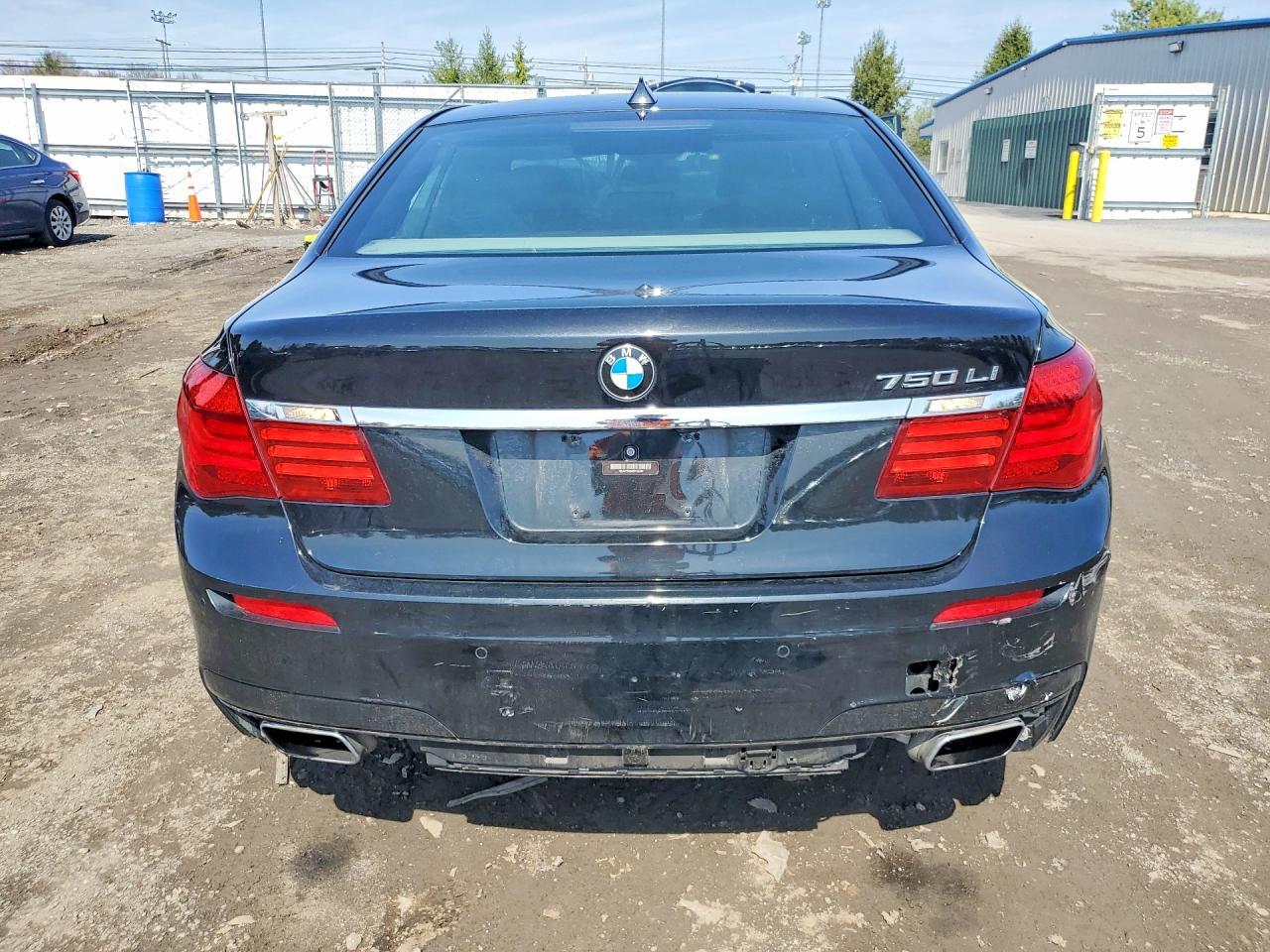 2014 BMW 750 Li - Image 6