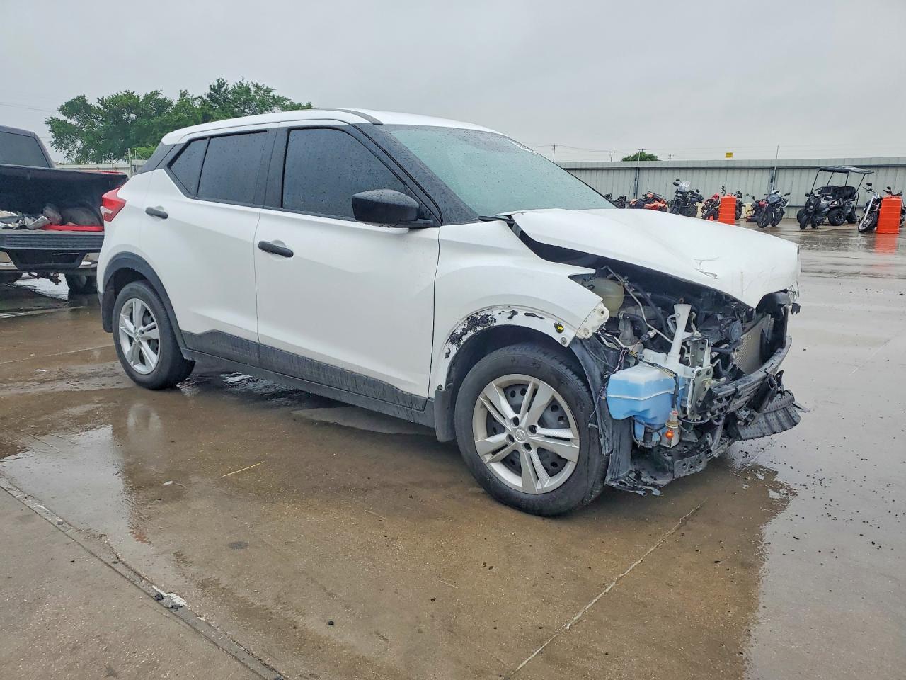 2020 Nissan Kicks S - Фото 4