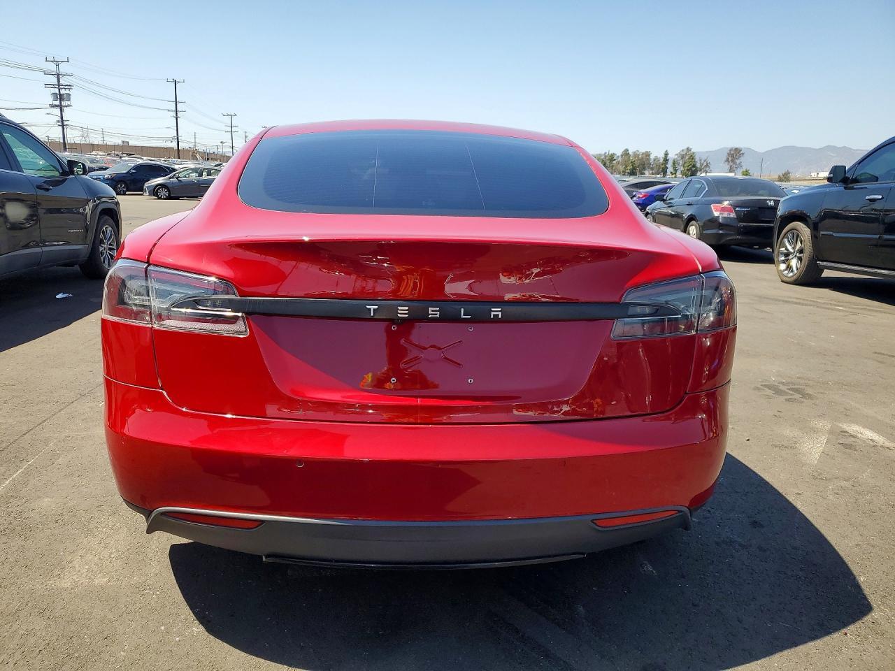 2015 Tesla Model S 70D - Image 6