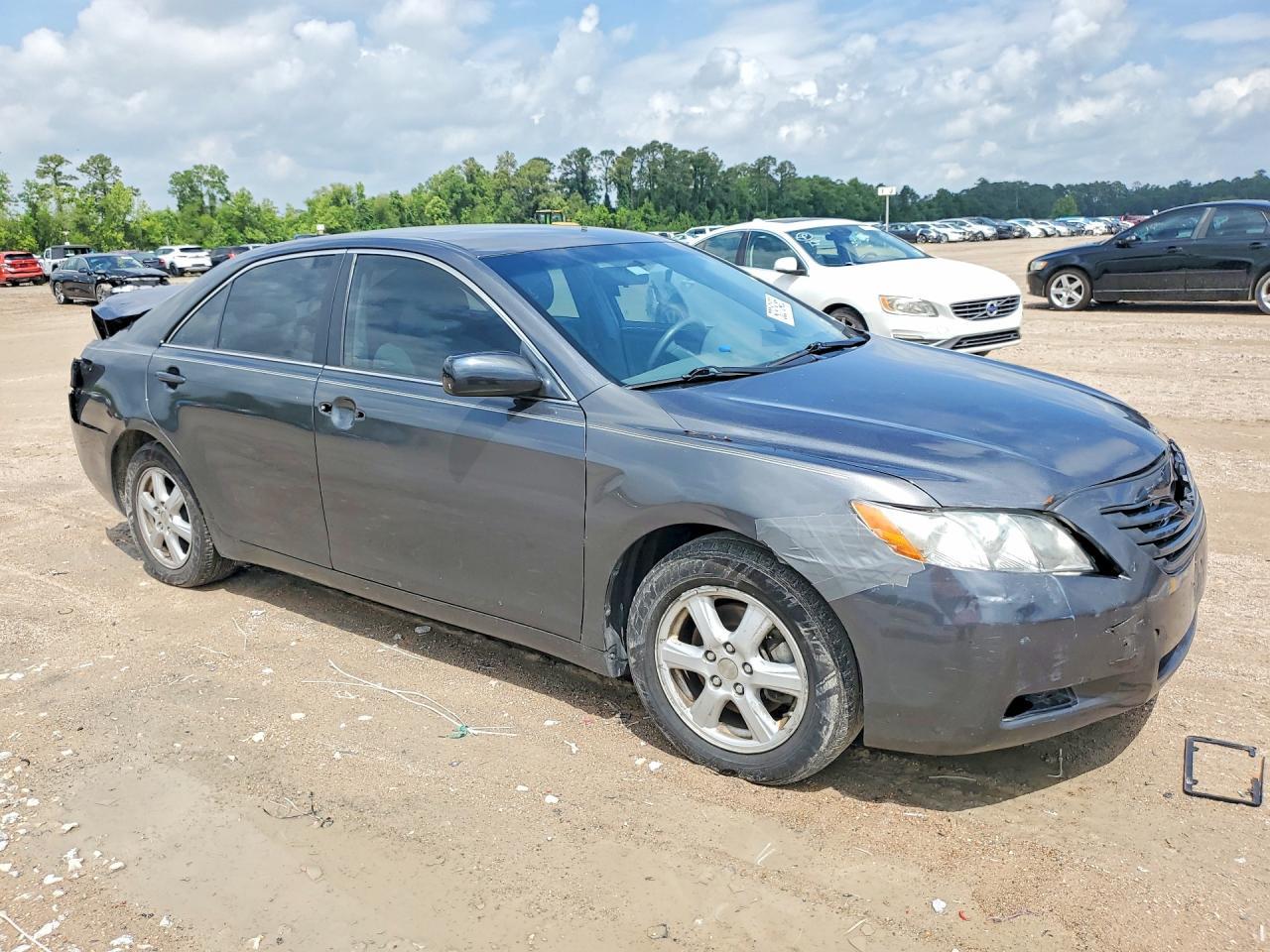 2008 Toyota Camry Le V6 - Image 4