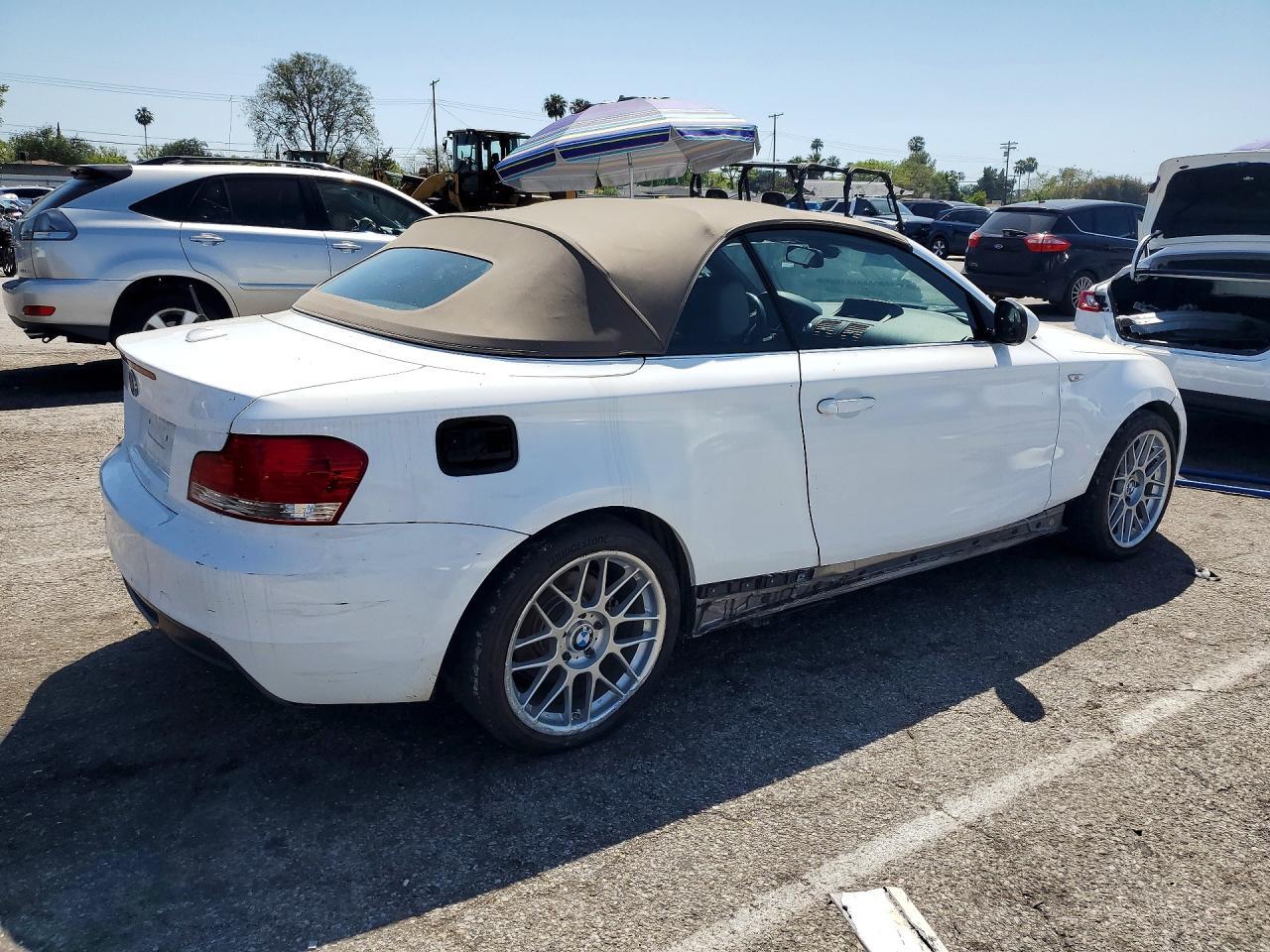 2011 BMW 128 I - Image 3