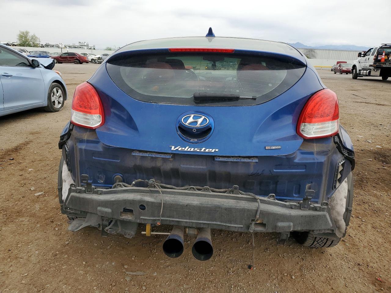 2016 Hyundai Veloster Turbo R-Spec - Фото 6