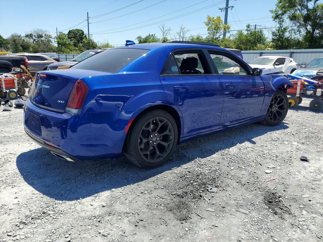 2020 Chrysler 300 Touring - Image 3