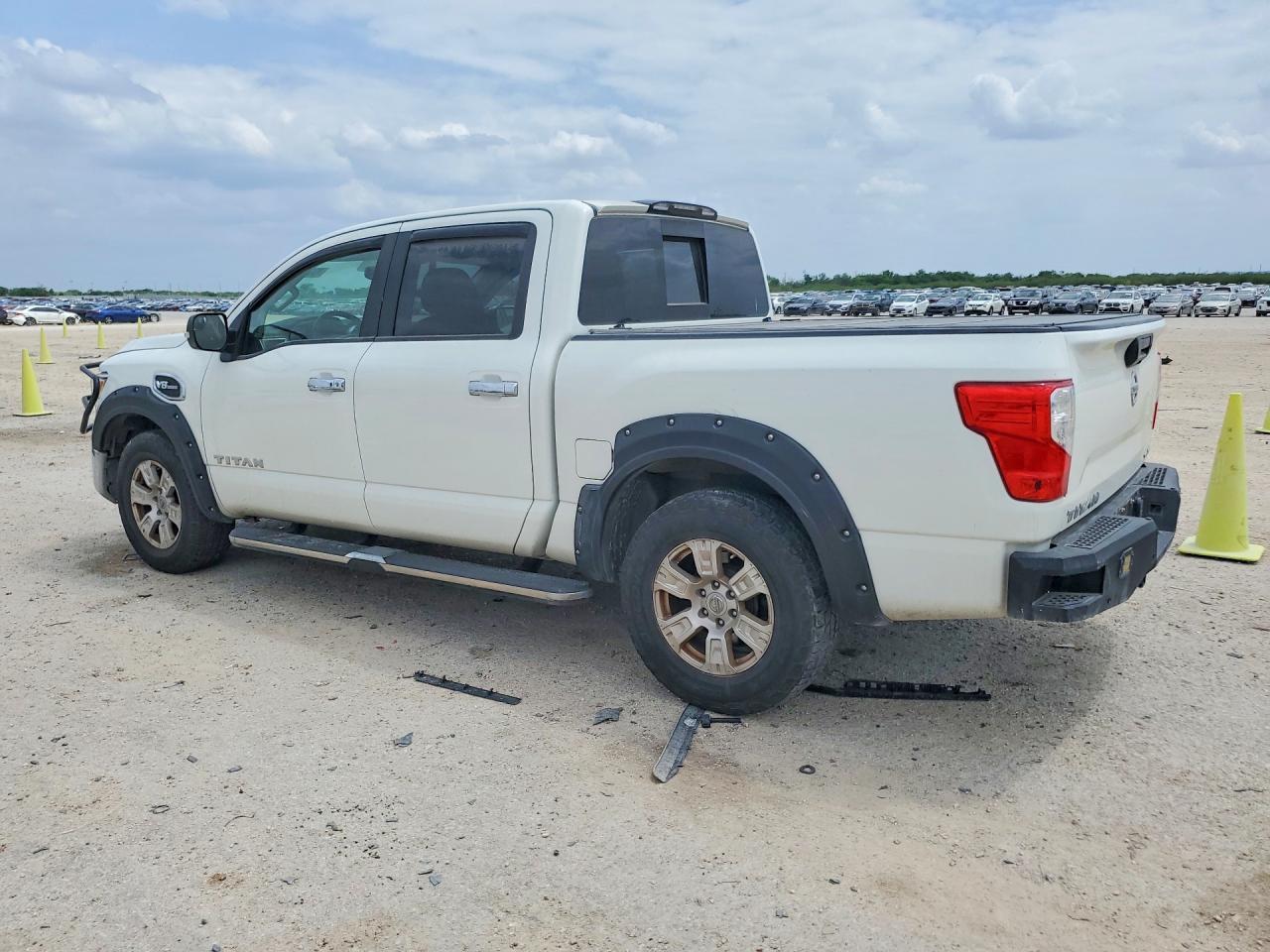 2017 Nissan Titan Sv - Фото 2