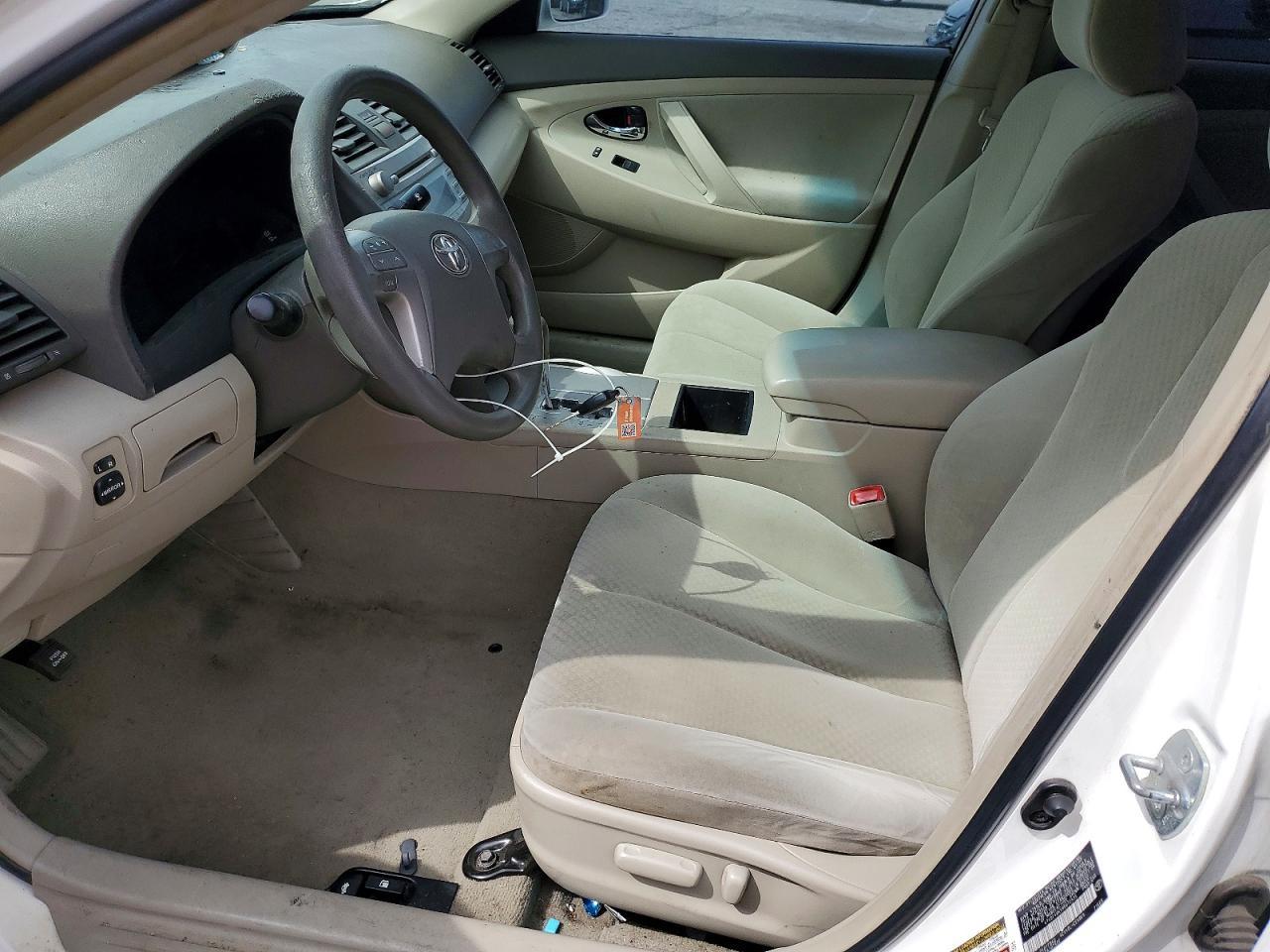 2009 Toyota Camry Le - Фото 7