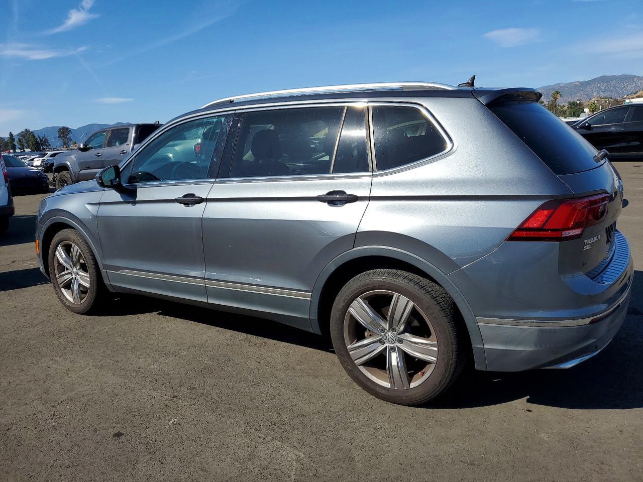 2019 Volkswagen Tiguan Sel Premium - Фото 2
