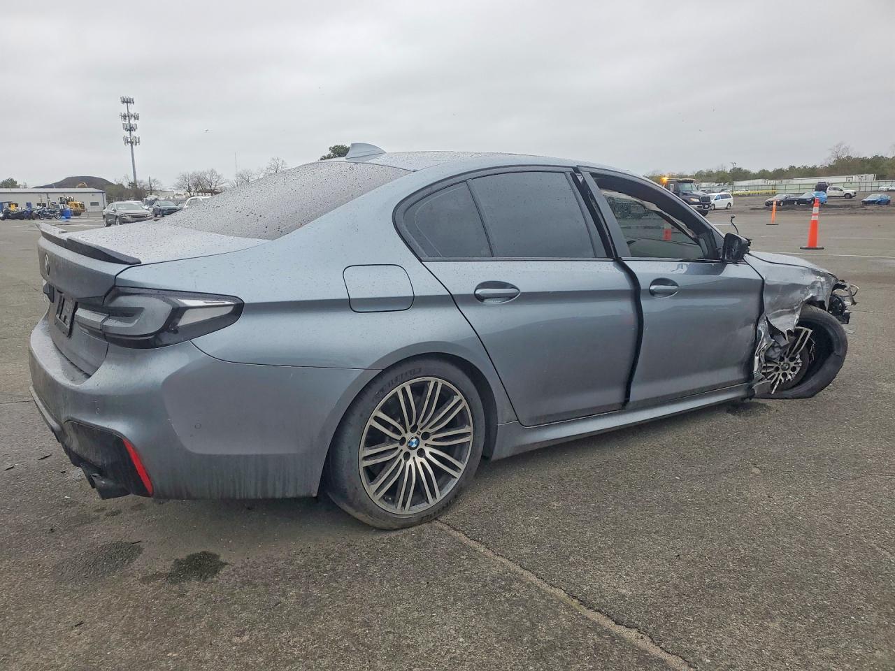 2019 BMW 540 Xi - Фото 3